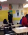 Polícia agride aluna em plena aula