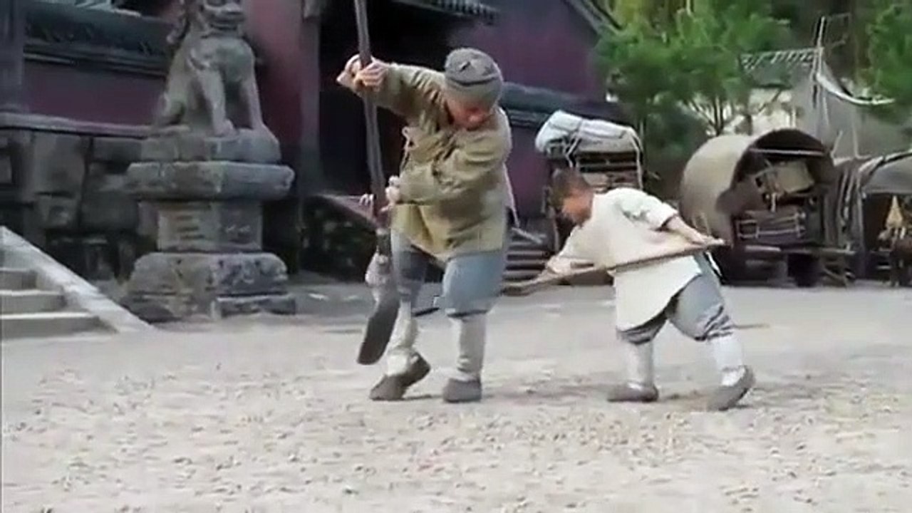 Jackie Chan aprende técnicas Shaolin