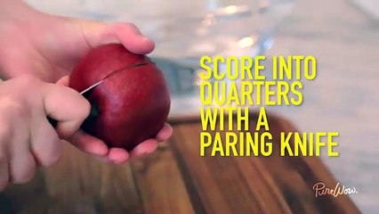 É esta a melhor forma de descascar uma romã