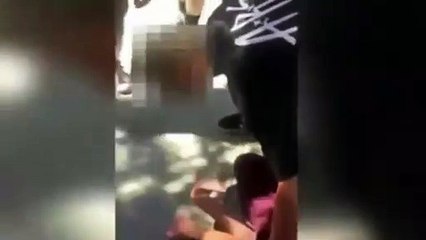 Adolescente salva jovem cego de ser espancado por colega