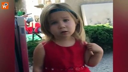 A menina das flores que dá lição ao pai sobre como agir num casamento