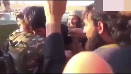 Entre lágrimas e incentivos. Os últimos minutos de um jovem bombista suicida