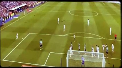 James Rodríguez faz golão frente ao Bétis