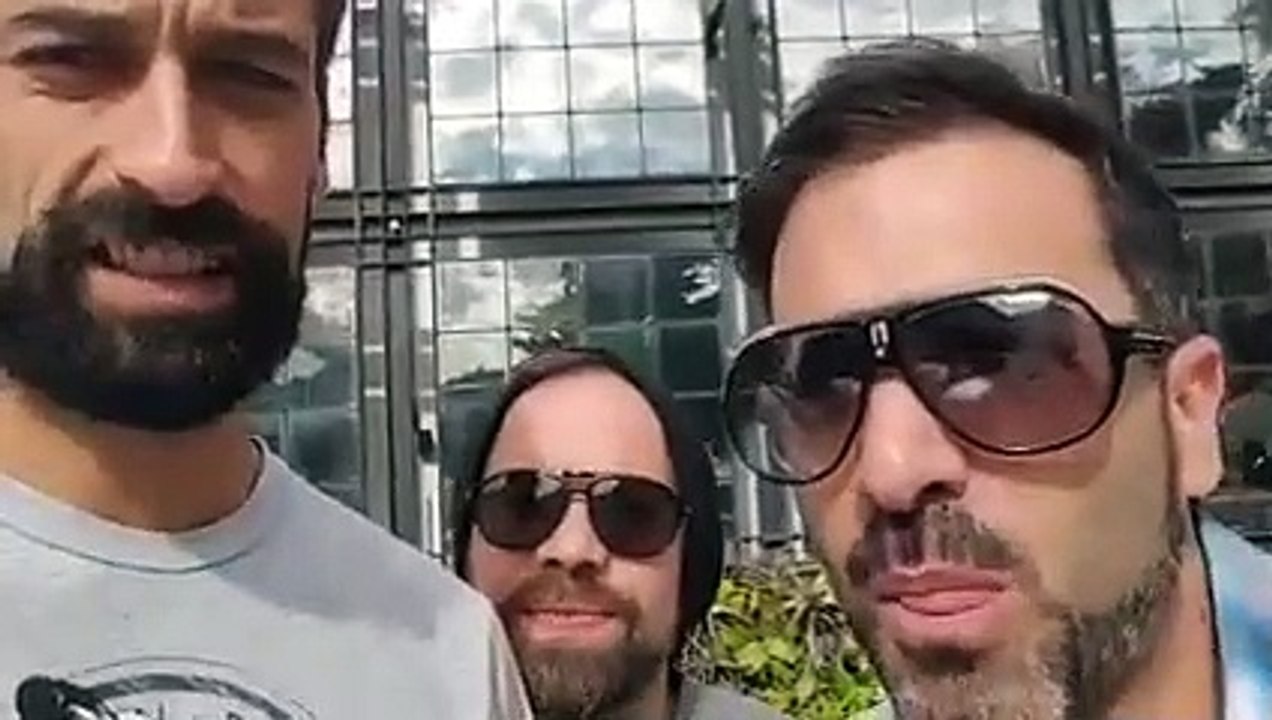 '2 é bom… 3 é demais'