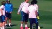 Colegas do Real Madrid dão 'carinhos' a Ronaldo