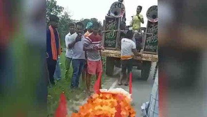 बिहारः गोपालगंज और छपरा में निकाली गई शव यात्रा का VIDEO VIRAL, शव के सामने झूमते-गाते रहे लोग