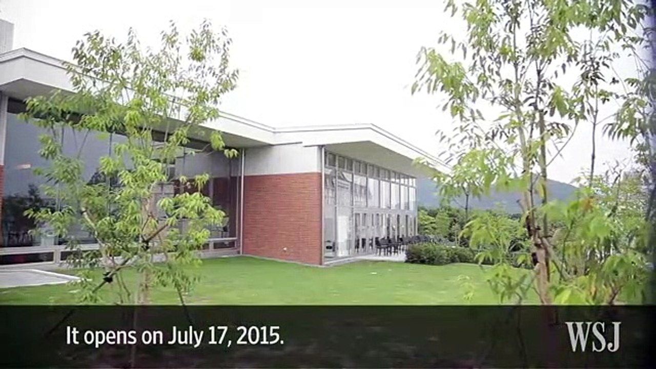 Enfermeiras, dinossauros e robôs: este hotel tem tudo