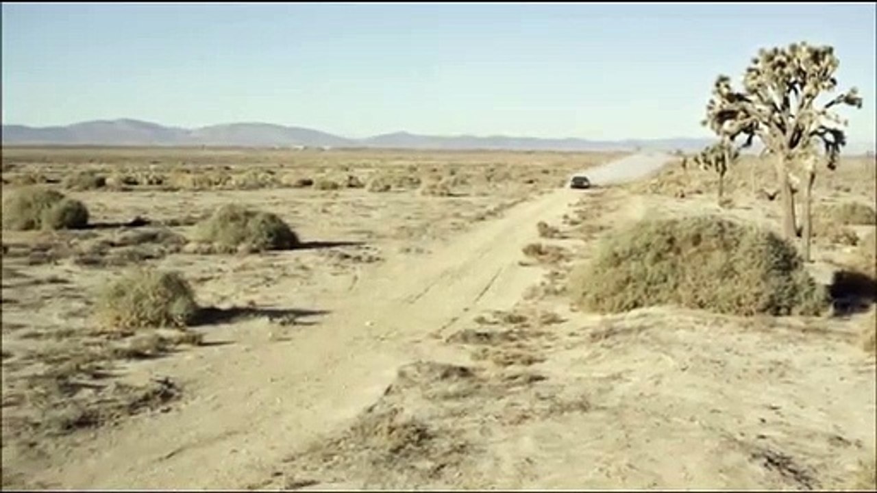 Johnny Depp sexy no deserto