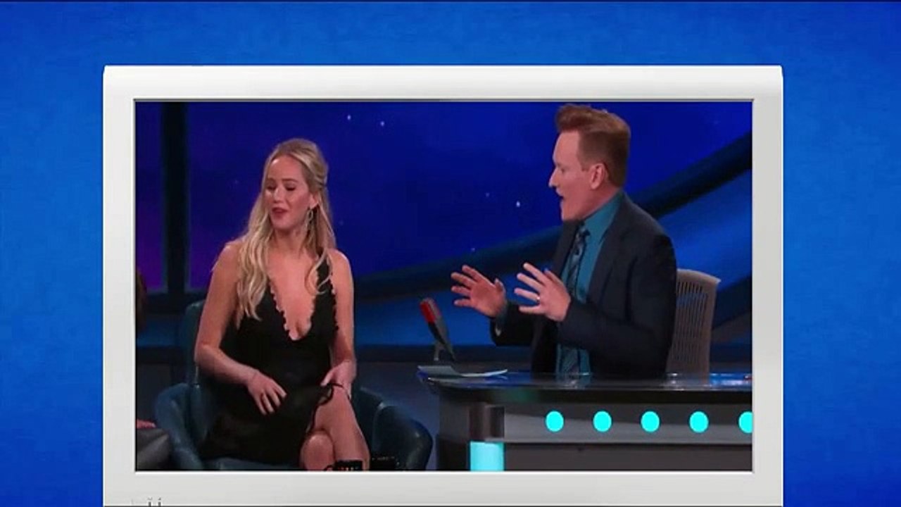 Jennifer Lawrence canta e encanta