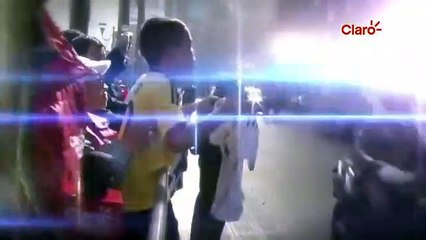 James Rodríguez abraça adepto