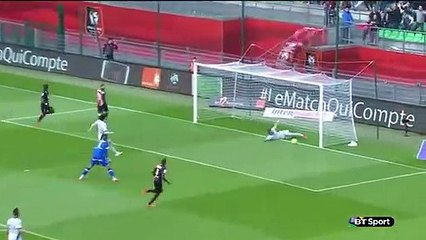 Quando um defesa faz de guarda-redes, sem fazer falta