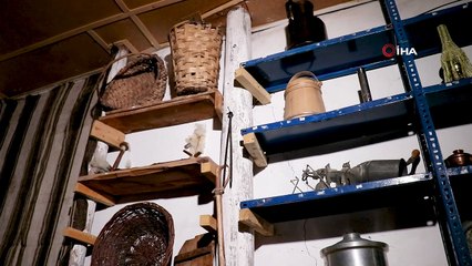 Atmaya kıyamadığı eski eşyalarla köy evini müzeye çevirdi