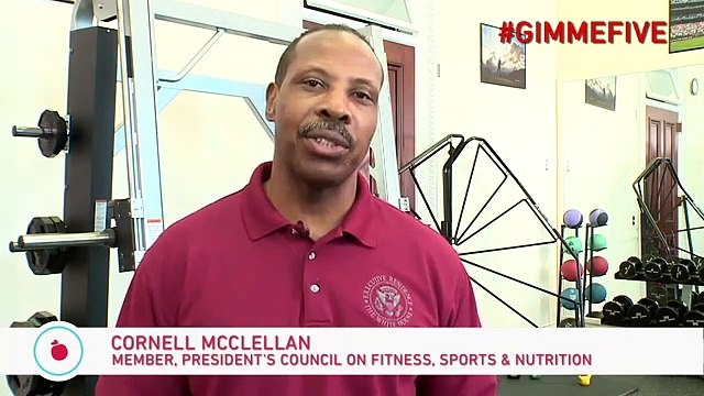 Michelle Obama no ginásio para promover o exercício físico