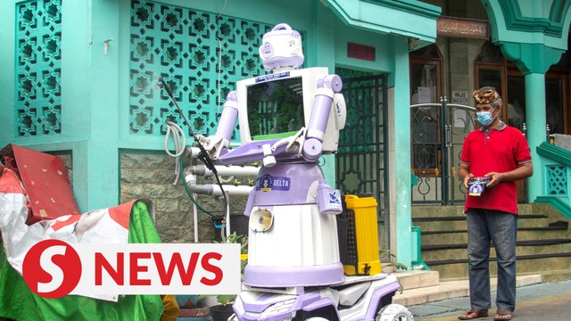 Robot delivers food, get well soon messages to Indonesians in Covid-19 isolation