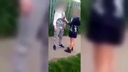 Mais um vídeo viral. Outra agressão entre adolescentes