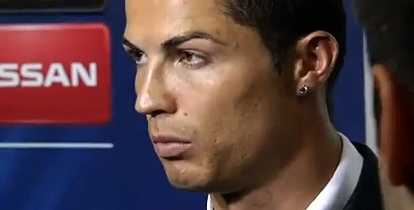 Ronaldo queixa-se das "patadas" sofridas
