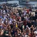 Özil publica vídeo de celebrações na Alemanha