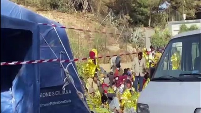 Как во времена арабской весны : тунисцы снова бегут в ЕС