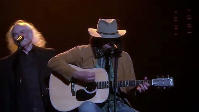 Neil Young e Crosby, Stills & Nash tocam Fancy, de Iggy Azalea.