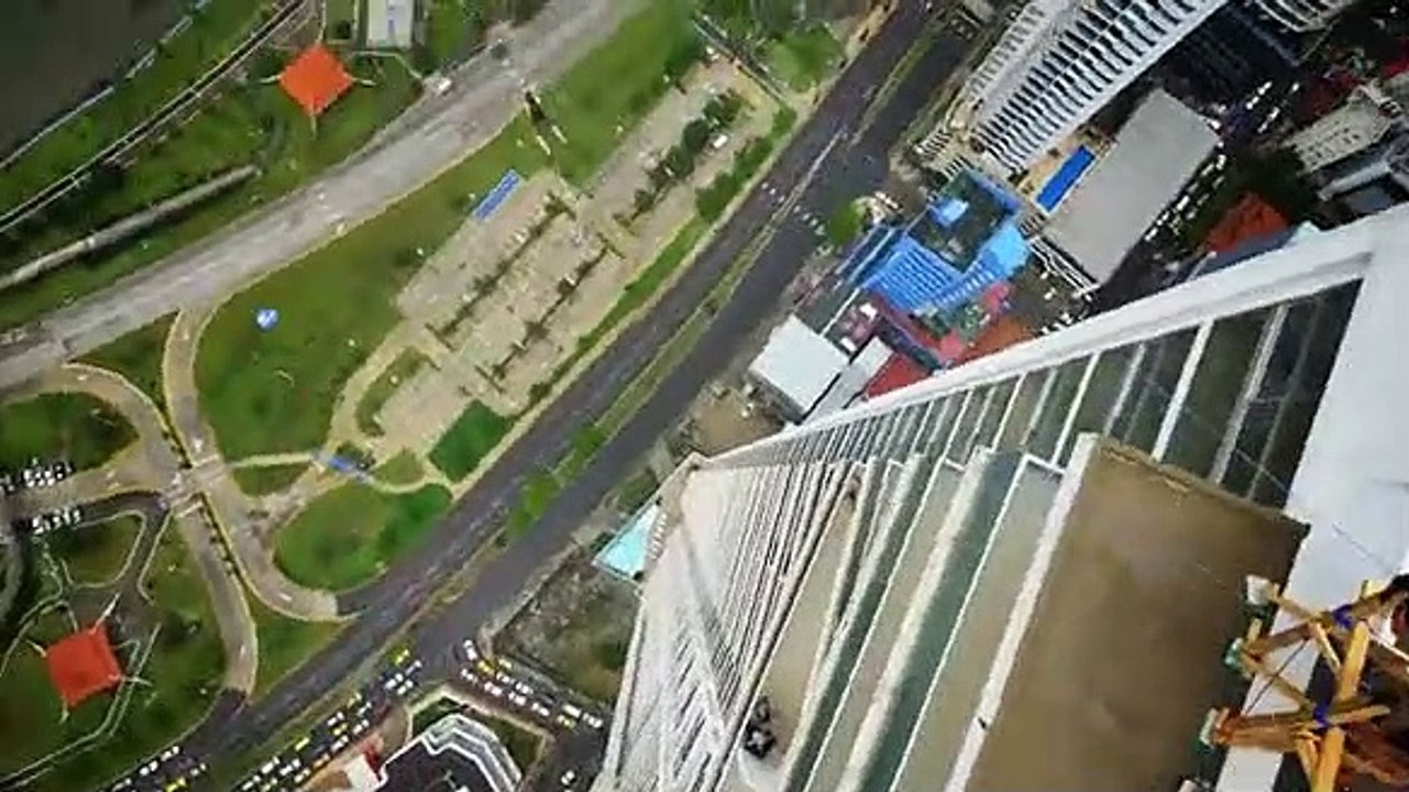 Saltar 800 metros em apenas 7 segundos