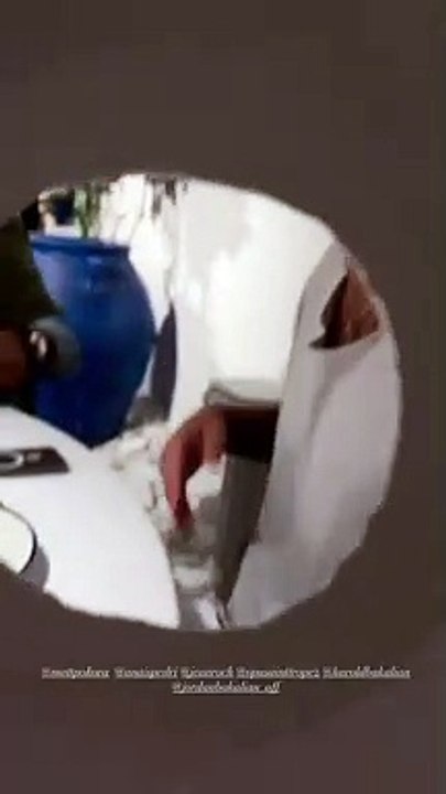 Christina Milian et M. Pokora s'offrent un dîner entre amis à Saint-Tropez.