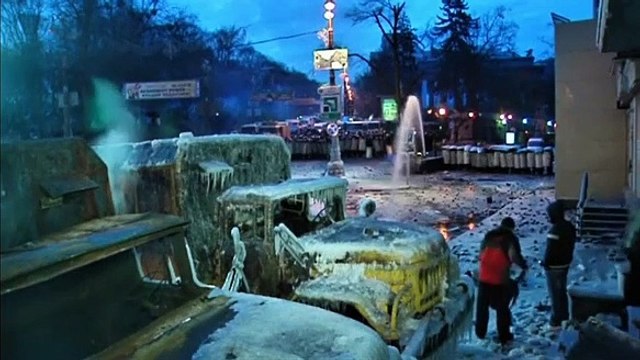 Dois manifestantes mortos nos confrontos em Kiev