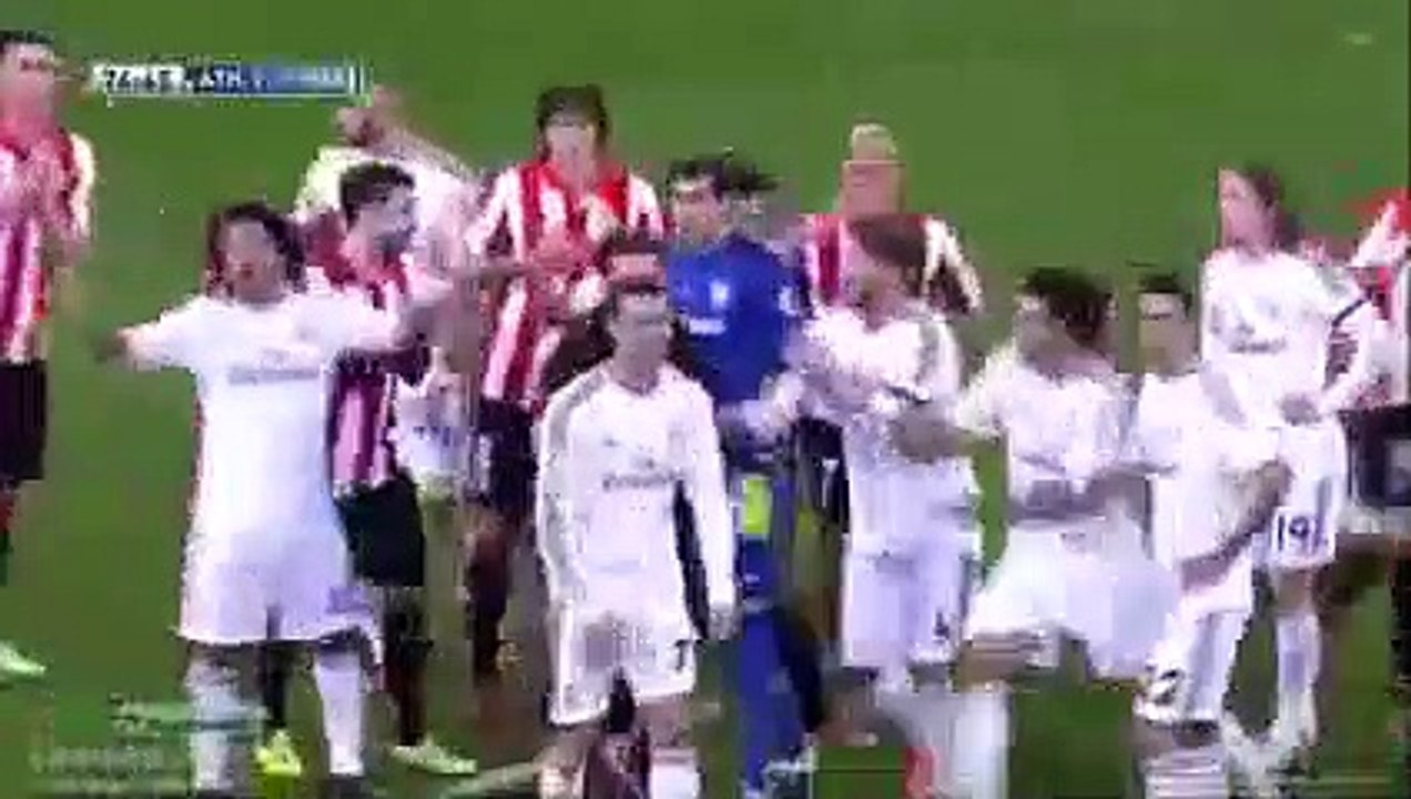 Ronaldo expulso por dar chapada