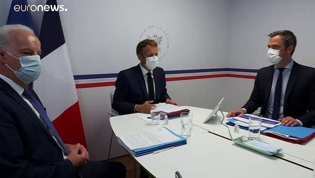 الرئيس الفرنسي يؤكد أن بلاده ما تزال تواجه وضعا مأساويا جرّاء كورونا