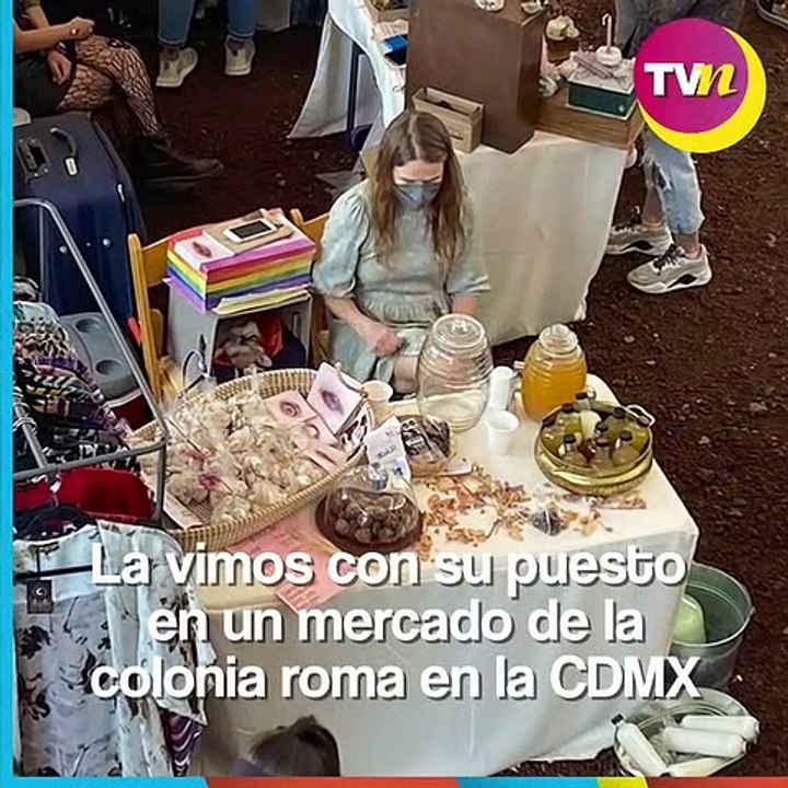 Nailea Norvind no se queda con los brazos cruza...