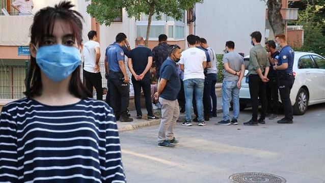 Polis memurunun, eşini ve iki akrabasını öldürdüğü olayda komşular konuştu: Silah seslerini çocukların patlattıkları torpil sesi sandık