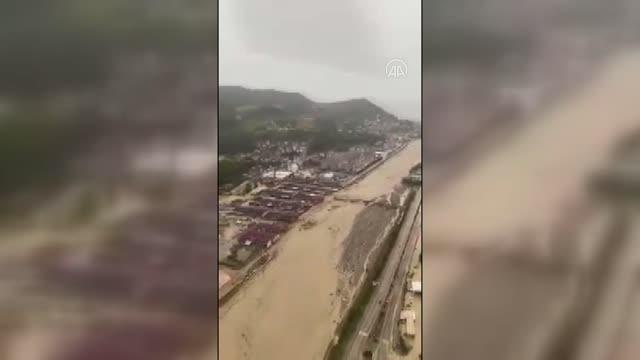 Son dakika! Ayancık'ta selden etkilenen bölgeler havadan görüntülendi