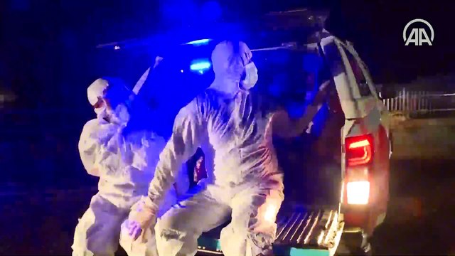 Sinop Ayancık Devlet Hastanesi'ndeki hastalar, sel nedeniyle helikopterlerle Sinop Devlet Hastanesi'ne nakledildi