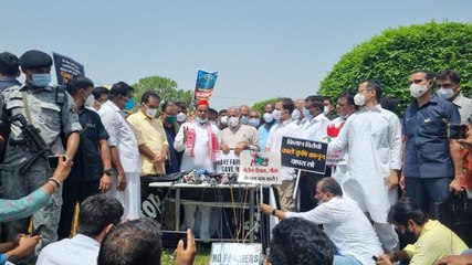 'Murder of democracy': Opposition leaders take out protest march to Vijay Chowk