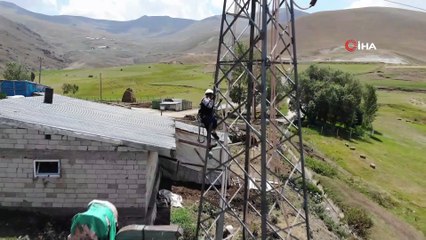 Erkek işi algısını yıktı: Arızalara kadın eli değdi