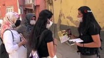 Siirt’te kadın polisler kapı kapı gezerek anne ve babaları uyuşturucuya karşı bilgilendirdi