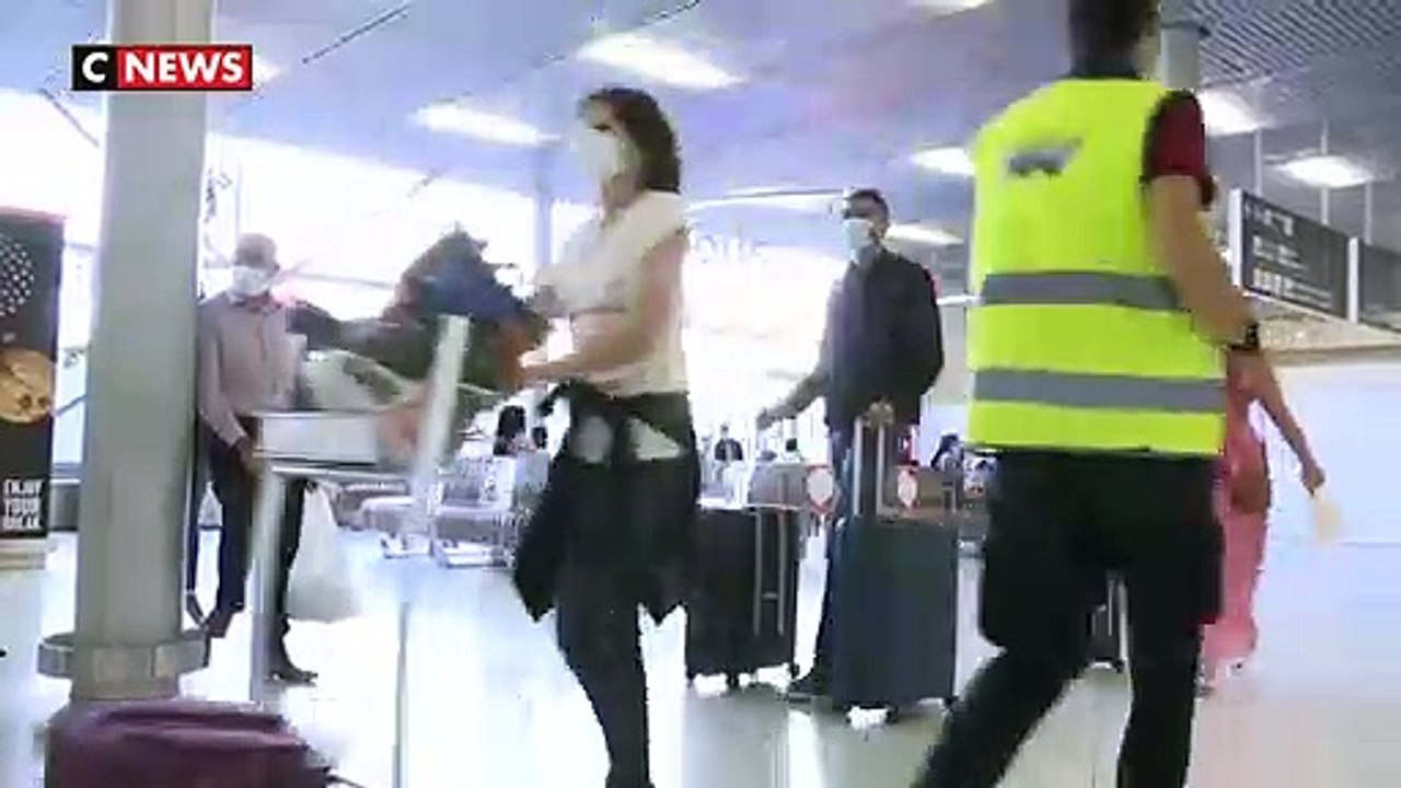 Coronavirus: En Martinique, des "vacances fichues" et "gâchées" pour plusieurs centaines de touristes contraints au départ