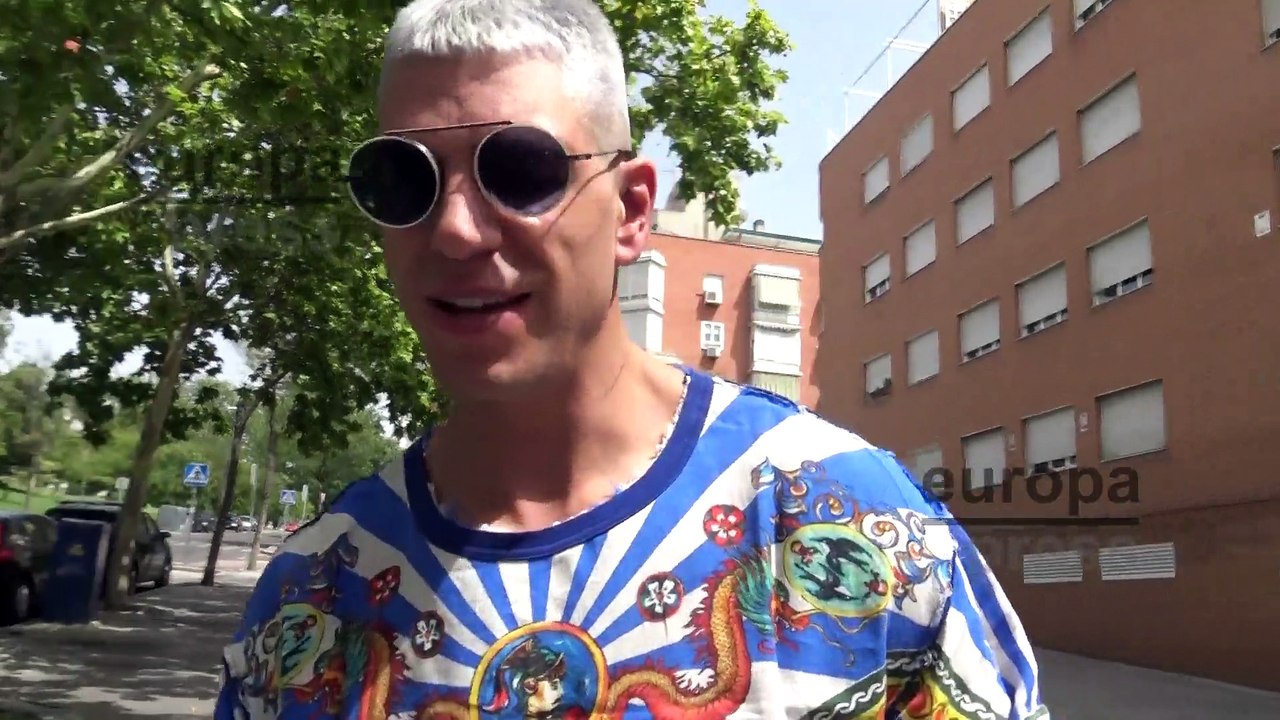 El rompedor nuevo look de Diego Matamoros con el pelo teñido de blanco