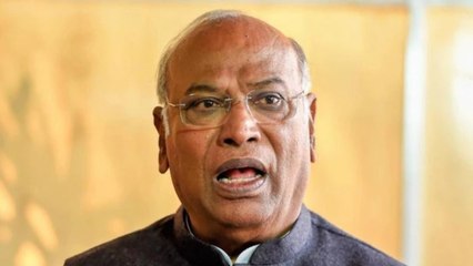 Mallikarjun Kharge meets Venkaiah Naidu