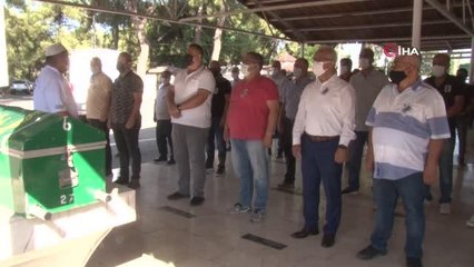Evde ölü bulunan gazeteci Yalçın, son yolcuğuna uğurlandı