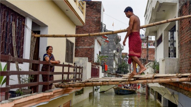 Flood fury in Prayagraj, Watch horrific visuals