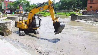 Jcb Excavator Dirty soil washed with water #Shorts #ShortsVideos