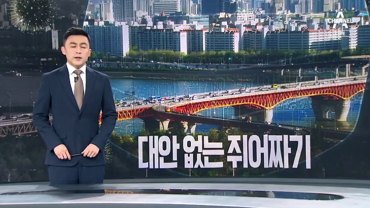 “4차 대유행 정점은 8말9초”…‘방역 새판 짜기’ 검토 중