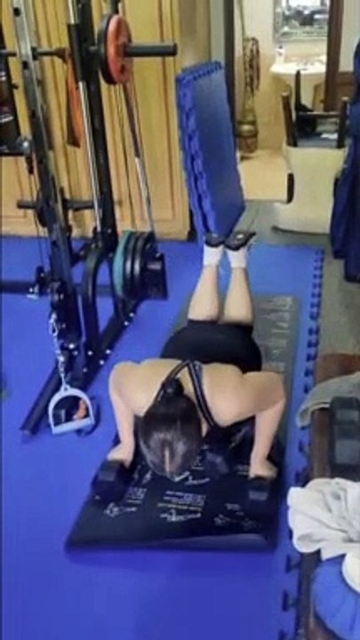 Puppy Interrupts Personal Training Session to Pee