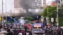 Thailand Semakin Rusuh, Mobil Polisi Dibom Demonstran