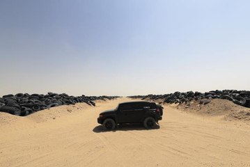 (DRONE) Kuveyt dünyanın en büyük "lastik mezarlığından" kurtulmaya çalışıyor