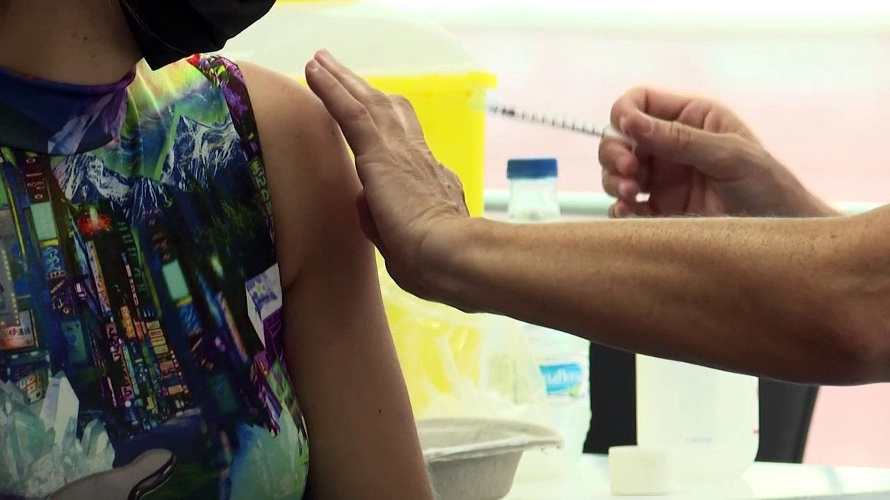 Espanha e Bulgária: líder e lanterninha em vacinação