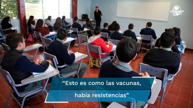 AMLO asegura que para el regreso a clases presenciales cuenta con el respaldo del SNTE