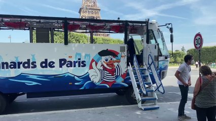 Un bus vous fait plonger dans la Seine, une première en France