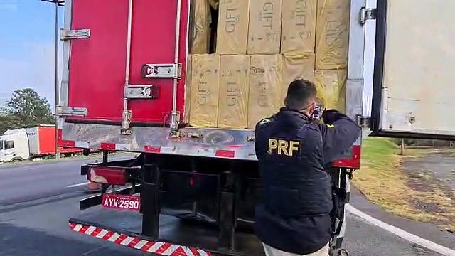Em ação cinematográfica, PRF prende contrabandistas que furaram bloqueio policial