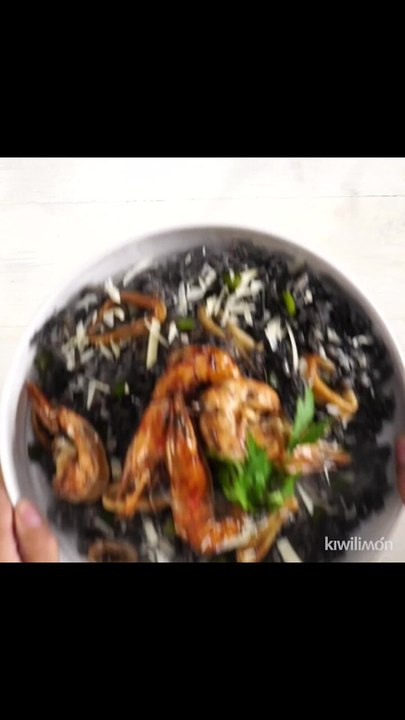 Black risotto